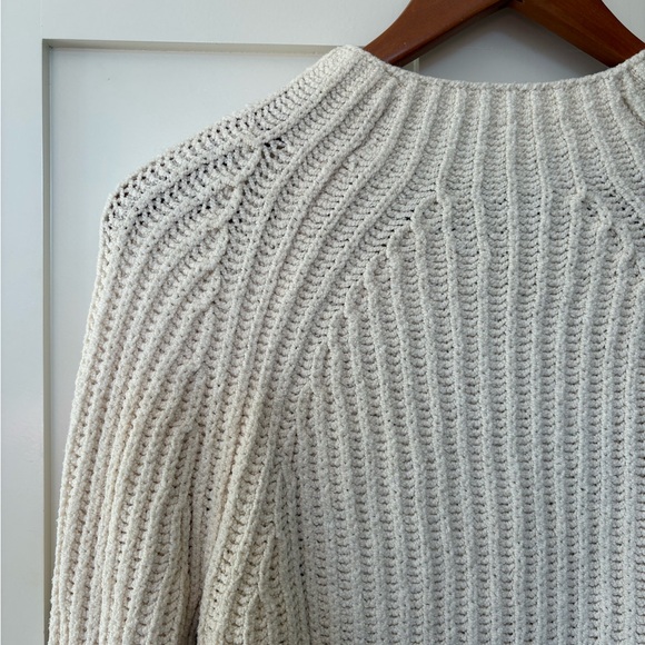 Vince Off-White Raglan Sleeve Mock Neck Sweater - Picture 10 of 11